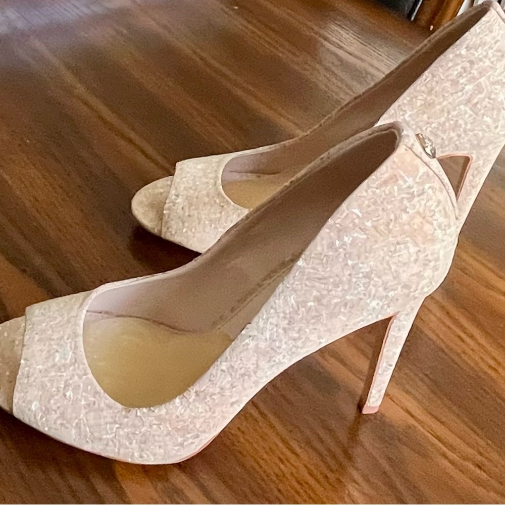 Vince Camuto Elegant Cream Peep-Toe Heels